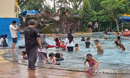 Tradisi Padusan Ramadan, Ribuan Pengunjung Serbu Pikatan Water Park Temanggung