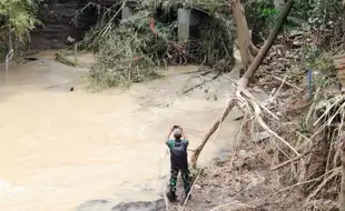 Jembatan Getas Sragen Putus Dihantam Banjir, Sungai Meluap Rendam 23 Rumah