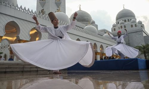 Tari Sufi hingga Hadrah Ibu-ibu Ramaikan Festival Ramadan Masjid Zayed Solo