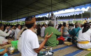 Tawur Agung Kesanga, Ribuan Umat Hindu Jateng-DIY Berkumpul di Candi Prambanan