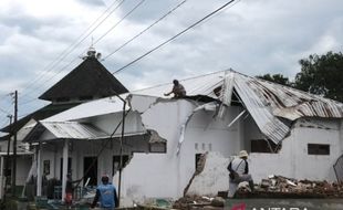 8 Rumah & 1 TPQ di Temanggung Rusak Diterjang Angin Kencang