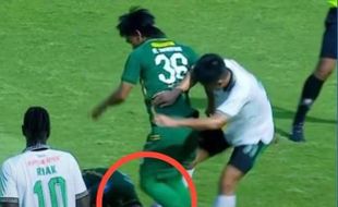 PSS Sleman Minta Maaf Insiden Wahyudi Hamisi Tendang Kepala Bruno Moreira