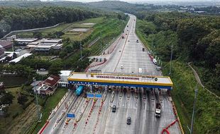 Ingat! Sistem One Way Diberlakukan di Tol Trans Jawa Mulai Hari Ini