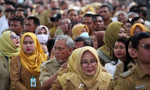 Halal Bihalal Pegawai Pemkot Surabaya di Hari Pertama Masuk Kerja Usai Lebaran