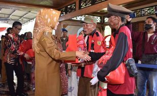 Berkah Ramadan, Pemkab Sukoharjo Bagikan 3.250 Paket Sembako