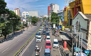 Pusat Oleh-oleh di Jalan Pandanaran Semarang Dipadati Para Pemudik