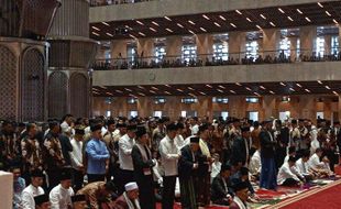 Presiden Jokowi & Wapres Ma'ruf Amin Salat Idulfitri di Masjid Istiqlal Jakarta