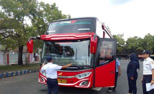 Jamin Keselamatan Penumpang, Tim Gabungan Ramp Check Bus di Terminal Sukoharjo