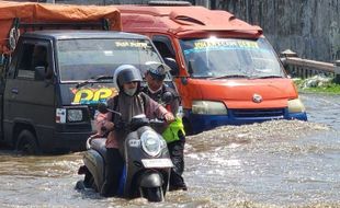 Banjir Ganggu Mudik di Jalur Pantura Kaligawe Semarang, Ini Jalur Alternatifnya