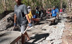 Padat Karya di 300 Lokasi di Bantul Libatkan Warga Miskin dan Pengangguran