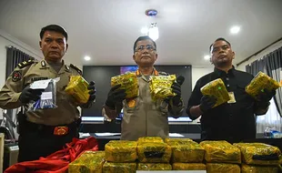 Polrestabes Medan Tangkap Kurir Narkoba Jaringan Malaysia, Sita 23,8 Kg Sabu