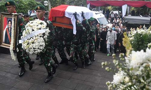 Pemakaman Jenazah Pendiri Mustika Ratu Mooryati Sudibyo di Tapos Bogor