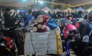 Ribuan Pemudik Motor Tujuan Sumatra Padati Pelabuhan Ciwandan Cilegon