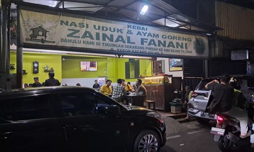 Menikmati Gurihnya Nasi Uduk Legendaris Zainal Fanani di Tanah Abang Jakarta