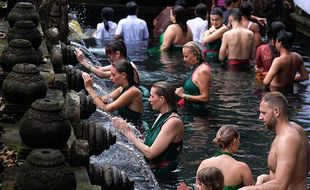 Ritual Melukat di Gianyar Bali Jadi Agenda World Water Forum ke-10