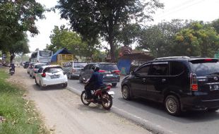 Arus Balik H+4 Lebaran, Padat Merayap di Jalan Solo-Sukoharjo