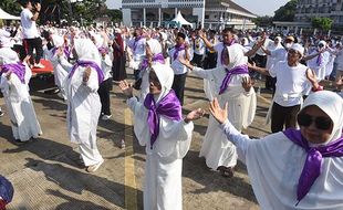 Diikuti Puluhan Ribu Jemaah, Kemenag Luncurkan Senam Haji Indonesia