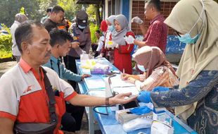 Kesehatan 29 Awak Bus AKAP Diperiksa Dinkes di Terminal Pilangsari Sragen