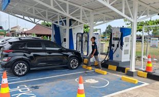 Cerita Pemudik Jakarta-Jogja Pakai Mobil Listrik, Lebih Hemat