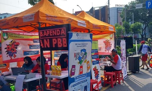 Bayar PBB di Solo CFD, Warga Dapat Suvenir dan Minyak Goreng Gratis