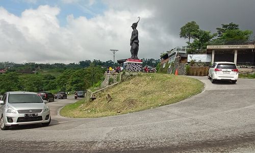 Jalur Solo-Selo-Borobudur Boyolali Ramai Dilalui Kendaraan Pelat Luar Kota