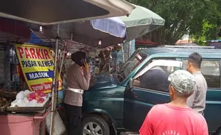 Seorang Lansia Asal Sukoharjo Meninggal saat Mengemudikan Mobil di Solo