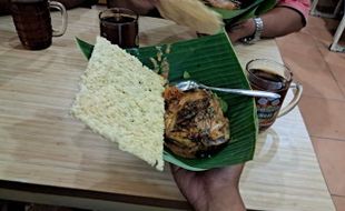 Selalu Ramai, Ini Depot Nasi Pecel Legendaris yang Jadi Langganan SBY