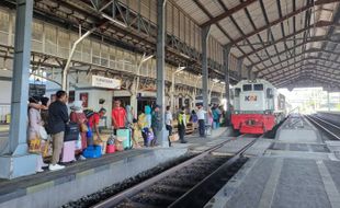 Sirkulasi Penumpang di Stasiun Masih Tinggi Setelah Lebaran, Ini Imbauan KAI