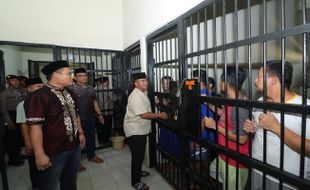 Kali Pertama, Polres Sukoharjo Gelar Halalbihalal dengan Para Tahanan