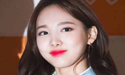 JYP Konfirmasi Nayeon Twice Siap Comeback Solo Tahun Ini