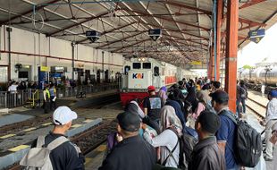 Puncak Arus Balik Lebaran 2024 di Stasiun Daop7  Madiun Terjadi Hari Ini