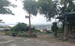 Taman Bukit Gombel, Destinasi Wisata Gratis Sajikan View Semarang dari Atas