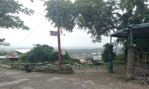 Taman Bukit Gombel, Destinasi Wisata Gratis Sajikan View Semarang dari Atas