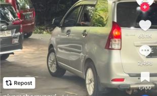 Viral, Melintas Area Singa Taman Safari, Mobil Malah Buka Jendela