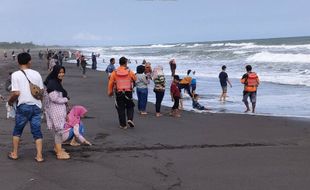 Pantai Glagah Jadi Destinasi Wisata Favorit di Kulonprogo saat Lebaran