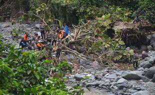 14 Orang Masih Hilang, Pencarian Korban Banjir Bandang Sumbar Dilanjutkan