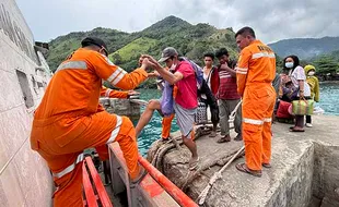 Basarnas Evakuasi 109 Warga Terdampak Erupsi Gunung Ruang di Sitaro Sulut