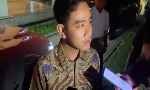 Gibran Pastikan Bantuan untuk Semua Korban Kebakaran di Manahan Solo