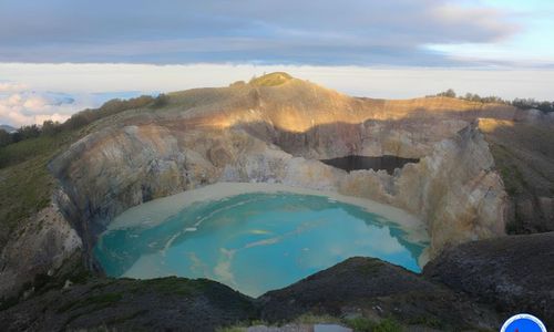 Danau-Gunung Kelimutu Naik Status ke Waspada, Kunjungan Wisata Dibatasi