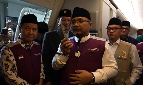 Menteri Agama Lepas Keberangkatan Perdana Jemaah Haji dari Bandara Soetta