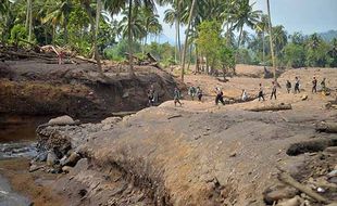 Hari Kesembilan Pencarian Korban Hilang Banjir Bandang di Tanah Datar Sumbar