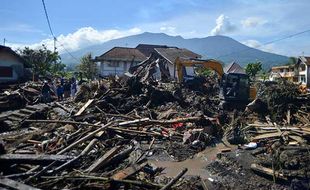 BNPB bakal Ledakkan Batuan Material Sisa Banjir Lahar Hujan Gunung Marapi