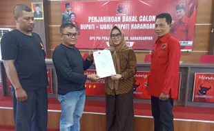 PKS Ambil Formulir Cawabup di PDIP