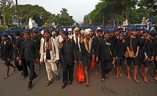 1.500 Warga Suku Badui Laksanakan Ritual Seba di Gedung Negara Serang