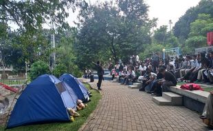 Aksi Bela Palestina, Mahasiswa Undip Semarang Dirikan Tenda di Kampus