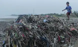 ADB Setujui Pinjaman 500 Juta USD untuk Kurangi Sampah Plastik Laut Indonesia