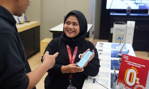 Beli HP Cash atau Kredit? Pertimbangkan Hal Ini Sebelum Beli