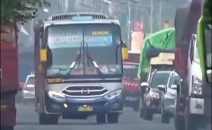 Viral Bus Sugeng Rahayu Ugal-ugalan di Jalan, Manajemen Sampaikan Minta Maaf