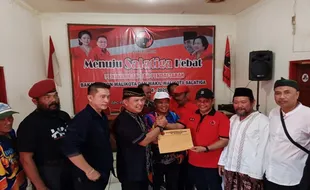 Eks Danlanal Semarang Kembalikan Formulir Balon Wali Kota Salatiga ke PDIP