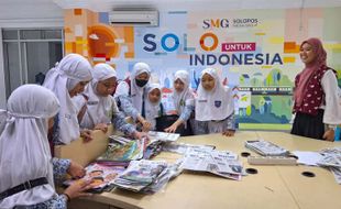 Kunjungan Tim Jurnalistik SDMP Sukoharjo: Asyiknya Wisata Literasi ke Solopos